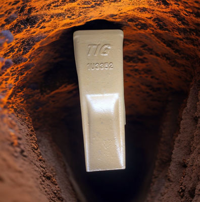 TIG Brandcasting الأسنان  320 دلو الأسنان 1U3352 الأسنان و 1U3352RC للأسرة 320 J350 مع الكربون الصلب