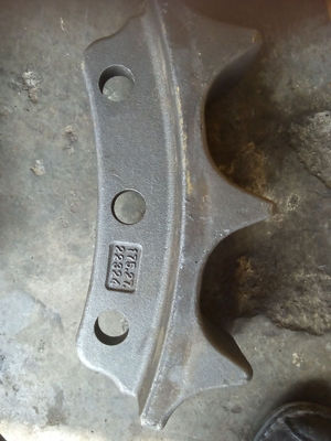 أجزاء الهيكل السفلي لآلة الزاحف مقبولة من شركة Sproket Segment OEM